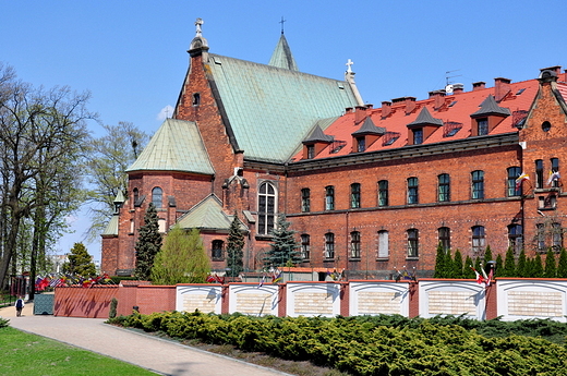 Sanktuarium w agiewnikach