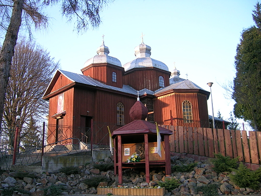 Cerkiew w. Jerzego, drewniana w stylu bizantyjskim.