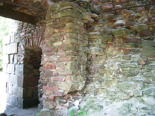 Ruiny Huty w Samsonowie.