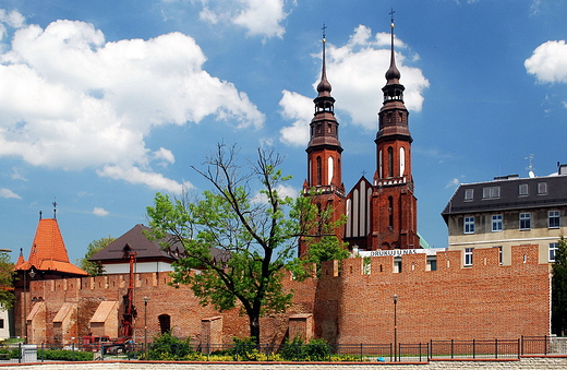 Opole. Widok z mostu katedralnego.