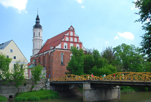 Opole. Most zamkowy i koci Trjcy witej ojcw Franciszkanw.