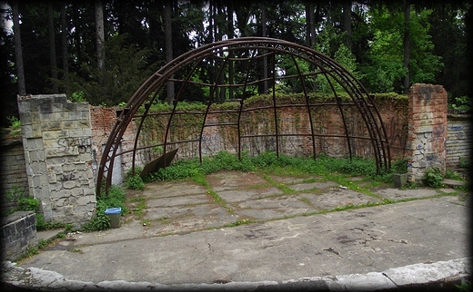 Szczawno Zdrj- park zdrojowy- dawny amfiteatr