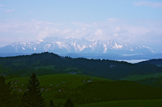 Widok na Tatry z GSB w stron Lubania