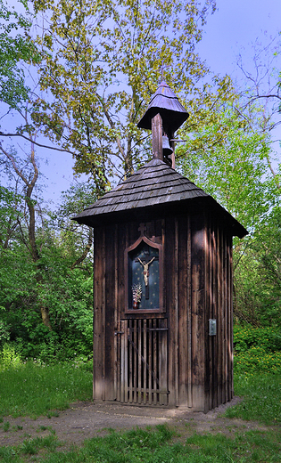 Opole-Bierkowice. Skansen Wsi Opolskiej. Zabytkowa kapliczka.