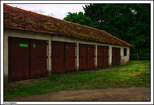 Czerniejewo - zesp paacowo_ parkowy Lipskich _ powozownie