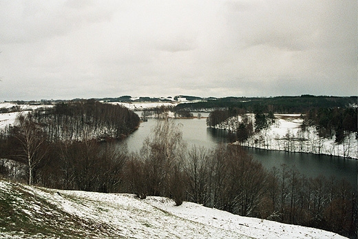 Widok na jezioro Szurpiy ze stokw Gry Zamkowej. Suwalszczyzna