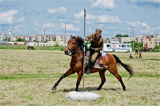 Suwaki.XIII Piknik Kawaleryjski.Konkurs wadania lanc.