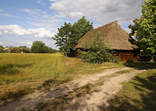 SKANSEN ZIEMI OWICKIEJ W MAURZYCACH