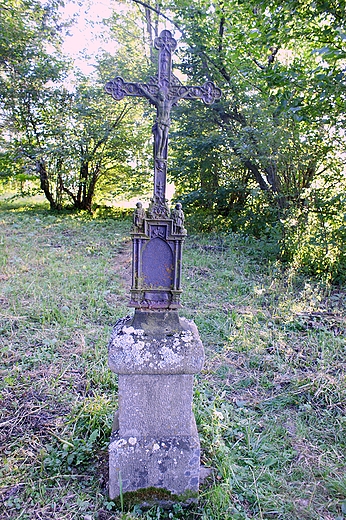 Krzyż cmentarny. Beniowa