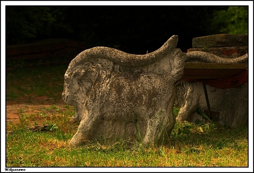 Mikuszewo - park krajobrazowy obok neorenesansowego paacu z ok.1890 r