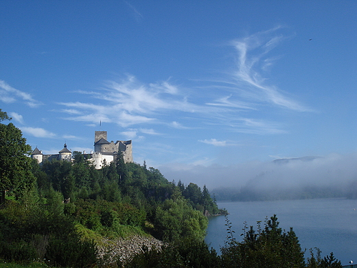 Zamek o poranku. Niedzica