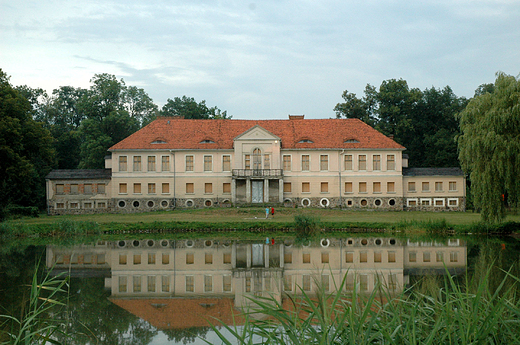 Paac pochodzcy z lat 1804-06, wybudowany dla Ottona von Treskowa