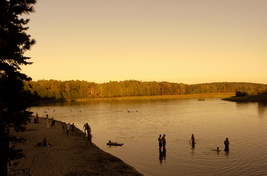 zmierzch nad zalewem