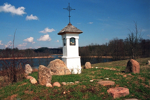 Kapliczka w Jacznie. Suwalszczyzna