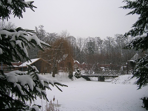 Zima w klasztornym ogrodzie. Panewniki