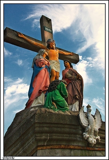 Golejewko - koci p.w. Wszystkich witych _ figura przed kocioem