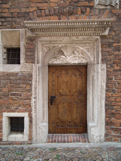 portal wejciowy domu Mikoajowskich 1524r.- Tarnw