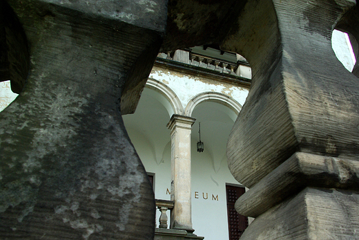 Szydowiec. Zamek - wejcie do muzeum