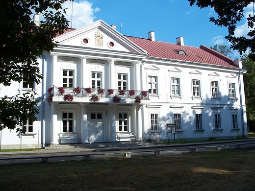 Zwierzyniec, budynek Zarzdu Ordynacji Zamojskiej.