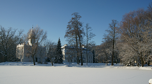 Paac w Radziejowicach zim