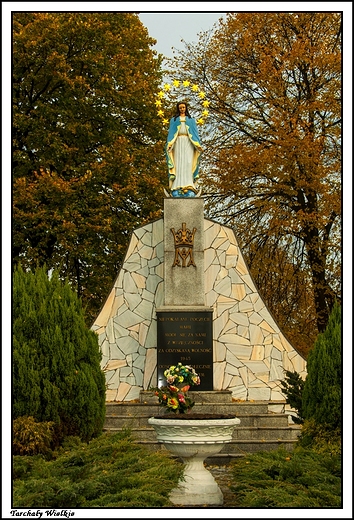 Tarchay Wielkie - pomnik M.B. Nieustajcej Pomocy ku czci odzyskania wolnoci 1945