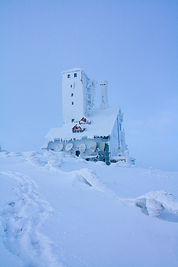 Stacja przy nienych Kotach. Karkonosze