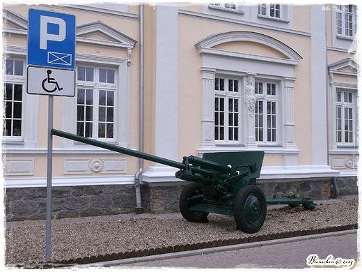 Mirosawiec - parking dla niepenosprawnych.