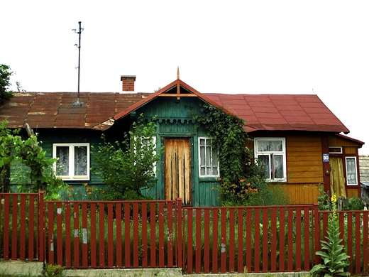 Siedliska k. Hrebennego. Jedno z wielu podobnych do siebie miejscowych zabudowa