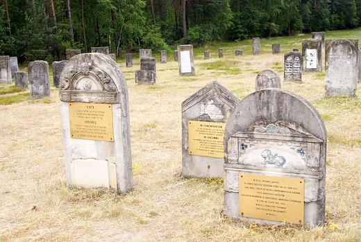 muzeum obozu - kamienne tablice