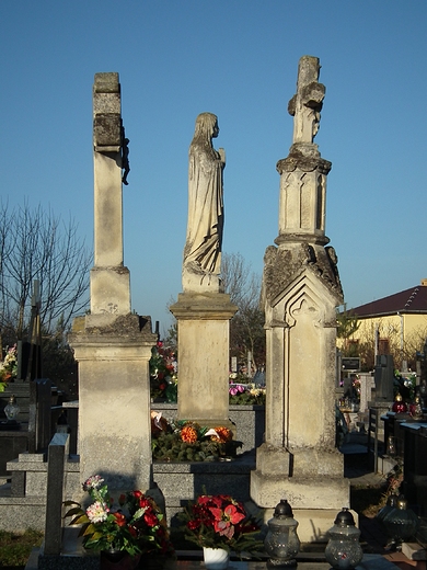 Cmentarz w Oarowie