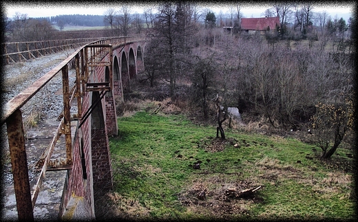 wiadukt w Ratnie- widok w stron Radkowa