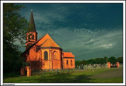 Broniszewice - neogotycki koci w. Michaa Archanioa z 1896 r.