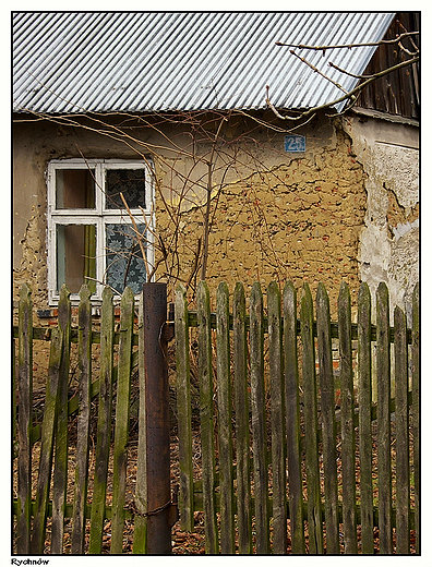 Rychnw - fragment jednego z najstarszych domw we wsi