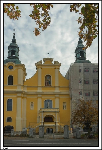 Koo - pnobarokowy koci Nawiedzenia Najwitszej Maryi Panny i klasztor bernardynw