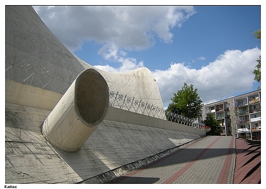 Kalisz - sanktuarium p.w. Miosierdzia Boego (szczegy architektury)