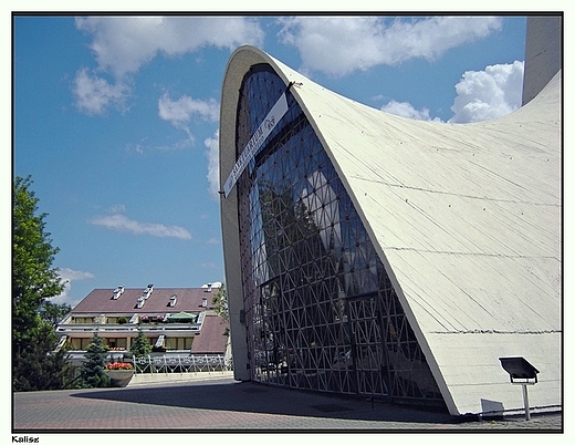 Kalisz - sanktuarium p.w. Miosierdzia Boego (szczegy architektury)