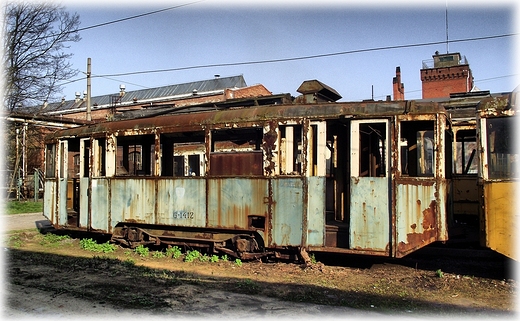 mkn po szynach niebieskie tramwaje, przez wrocawskich ulic sto...