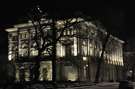 Uniwersytet Warszawski noc
