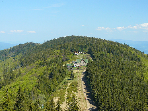 Beskid lski. Widok z Klimczoka (1117 m n.p.m.) na Magur i schronisko