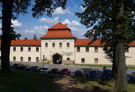 Kalwaria Zebrzydowska. Klasztor oo. Bernardynw - Dom Pielgrzyma