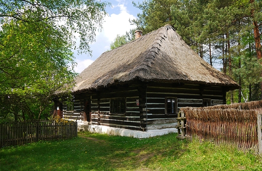 Nadwilaski Park Etnograficzny w Wygiezowie. Chaupa z Rozkochowa z 1813r.