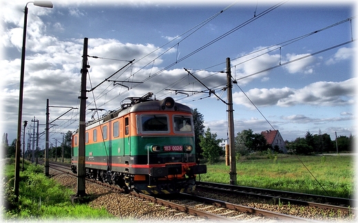 prototyp pendolino mknie po szynach