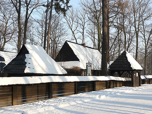 Pszczyna. Skansen na terenie parku paacowego