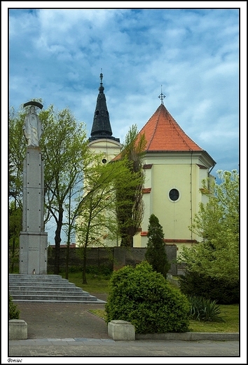 Poniec - gotycki koci parafialny z pierwszej poowy XVw. p.w. Narodzenia NMP