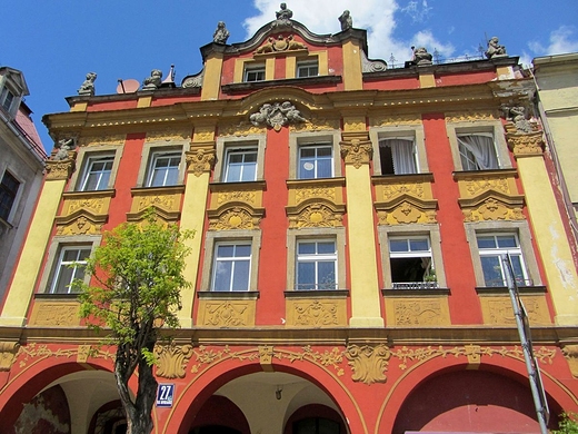 Okazaa kamienica na mieroszowskim rynku