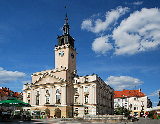 Kalisz. Zabytkowy neorenesansowy ratusz