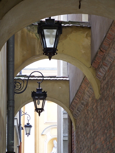 Warszawa, zauek midzy witojansk a Piwn.