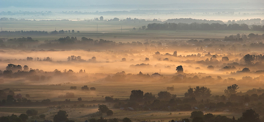 Zamglona dolina