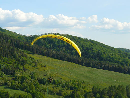 Beskid May. Paralotniarze na Grze ar