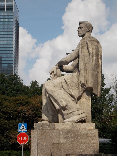 Warszawa. Rzeba przed PKiN.